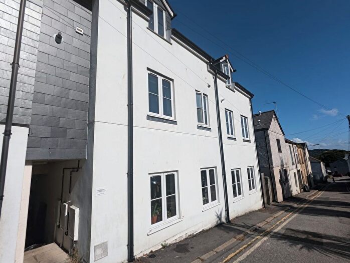 2 Bedroom Maisonette To Rent In New Windsor Terrace, Falmouth, TR11