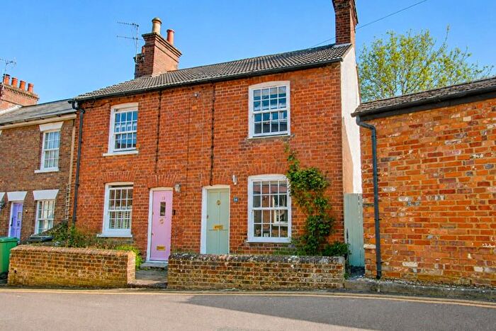 2 Bedroom Semi-Detached House For Sale In Henry Street, Tring, HP23