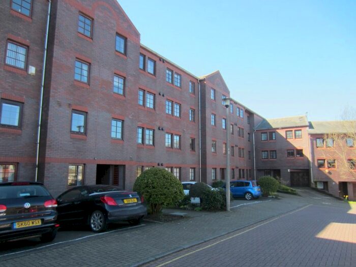 2 Bedroom Flat To Rent In Orchard Brae Avenue, Orchard Brae, Edinburgh, EH4
