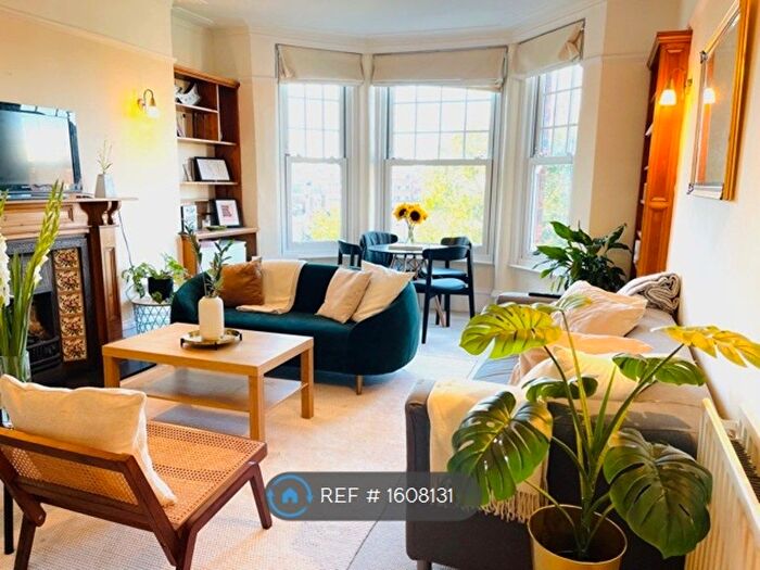 2 Bedroom Flat To Rent In Kenilworth Court, London, SW15