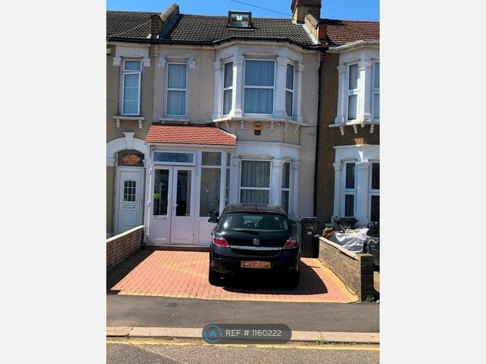 3 Bedroom Terraced House To Rent In Thorold Road, Ilford, IG1