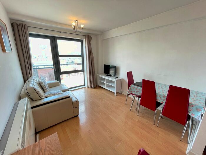 1 Bedroom Flat To Rent In West Street, Sheffield, S1