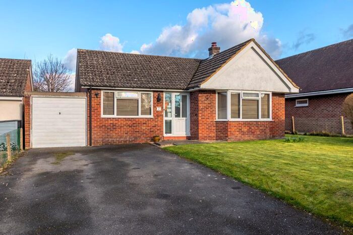 4 Bedroom Detached Bungalow For Sale In Croft End, Letcombe Regis, Wantage, OX12