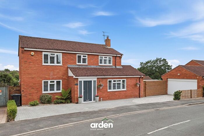 3 Bedroom Detached House For Sale In Battenhall Rise, Worcester, WR5