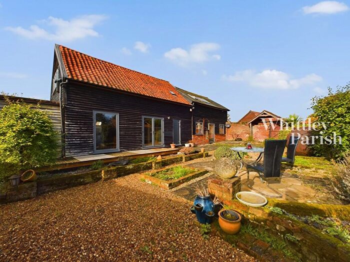 4 Bedroom Barn Conversion To Rent In Church Farm Barns, New Buckenham, NR16