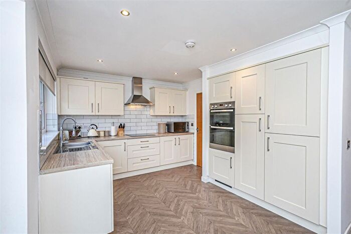 4 Bedroom Detached House For Sale In Bramble Crescent, Dunfermline, KY11