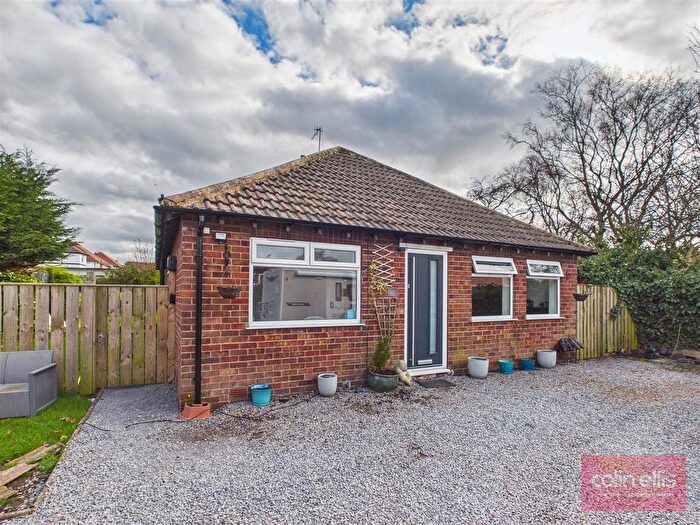 3 Bedroom Detached Bungalow For Sale In Green Lane, Scarborough, YO12