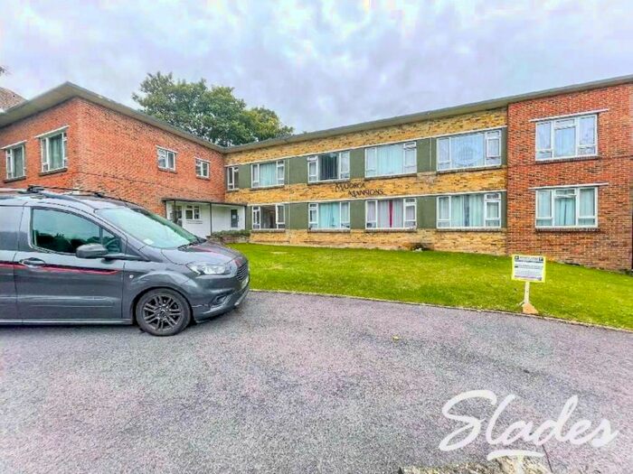 2 Bedroom Apartment To Rent In Majorca Mansions, Crescent Road, Bournemouth, BH2