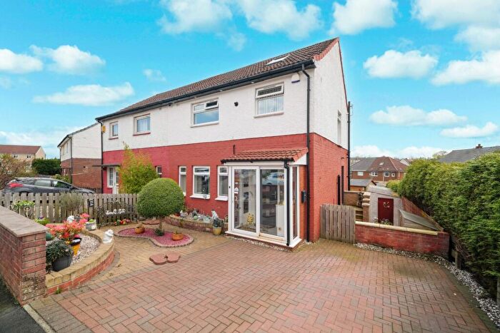3 Bedroom Semi Detached House For Sale In Cruachan Avenue, Paisley, Renfrewshire, PA2