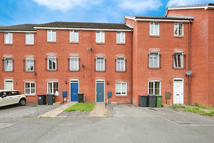 4 Bedroom Terraced House For Sale In Merevale Road, Atherstone, Warwickshire, CV9