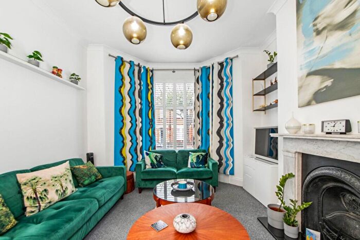 5 Bedroom House For Sale In Wiverton Road, Sydenham, London, SE26