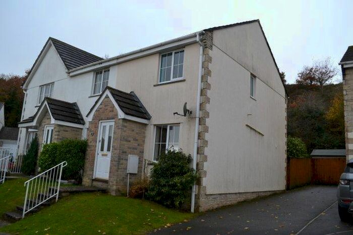 2 Bedroom Property To Rent In Canons Way, Tavistock, PL19
