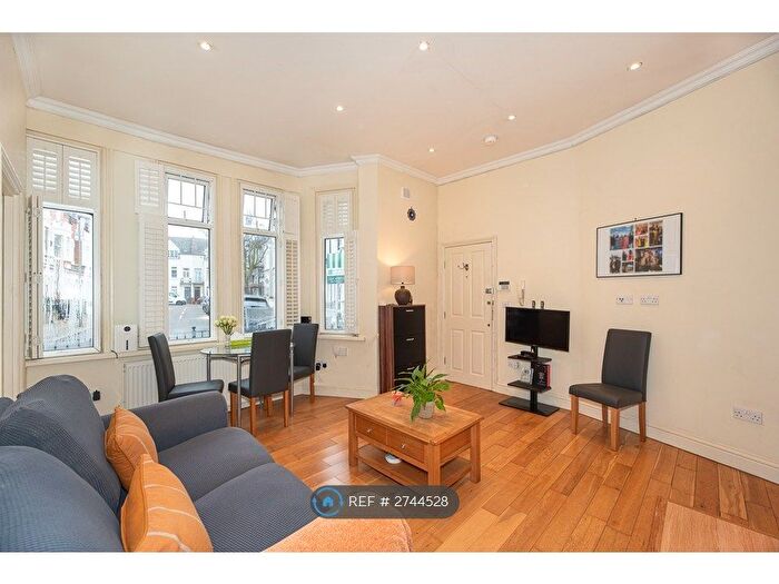 1 Bedroom Flat To Rent In Mysore Road, London, SW11
