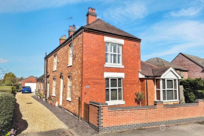 3 Bedroom Detached House For Sale In Wolvey Road, Bulkington, CV12