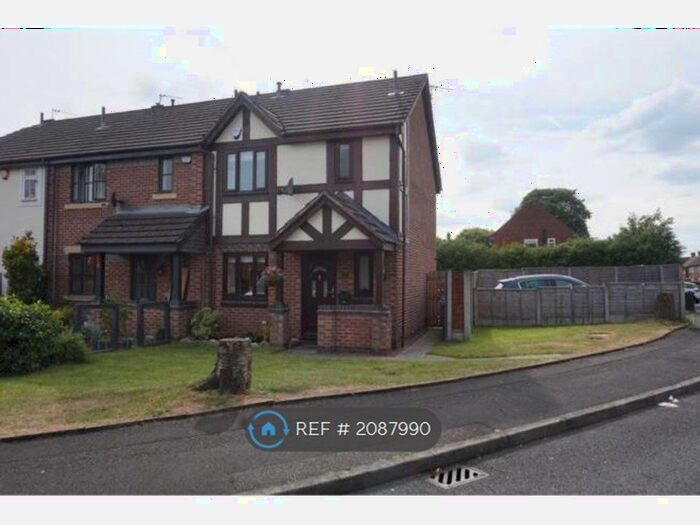 3 Bedroom End Of Terrace House To Rent In Gateacre Walk, Manchester, M23