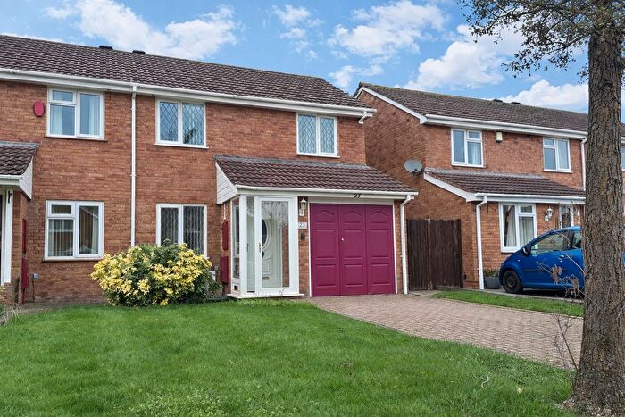 3 Bedroom Semi Detached House For Sale In Falstaff Close, Sutton Coldfield, West Midlands, B76