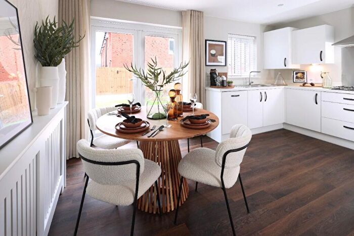 3 Bedroom Semi-Detached House For Sale In Liverpool Road South, Burscough, L40