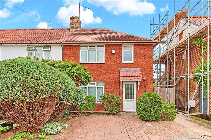 3 Bedroom House To Rent In Everdon Road, Barnes, London, SW13