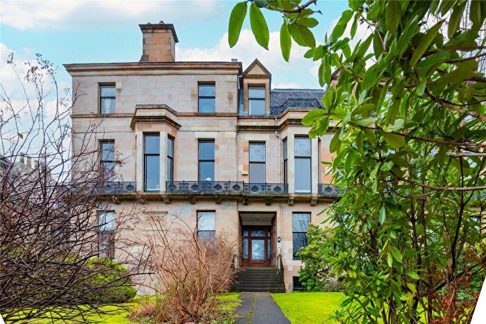 4 Bedroom Duplex For Sale In Cleveden Road, Glasgow, G12