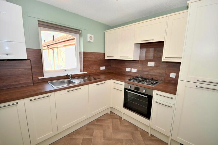 2 Bedroom Flat To Rent In Castle Heather Drive, Inverness, Inverness, IV2