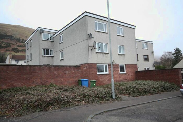 2 Bedroom Flat To Rent In Frederick Street, Tillicoultry, Clackmannanshire FK13