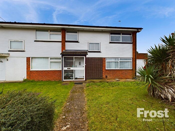 3 Bedroom End Of Terrace House To Rent In Wilmot Road, Burnham, Bucks, SL1