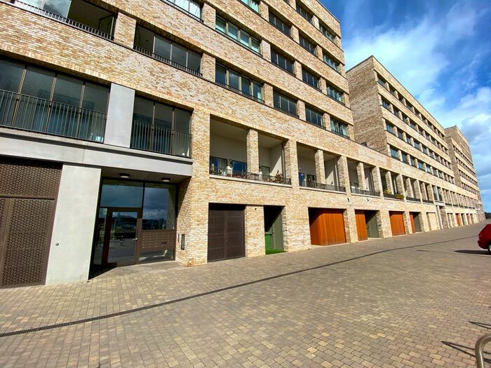 2 Bedroom Flat To Rent In Lock Side Way, London, E16