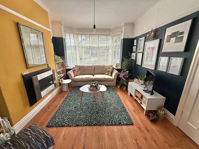 3 Bedroom Semi Detached House For Sale In Walkley Lane, Hillsborough, Sheffield, S6