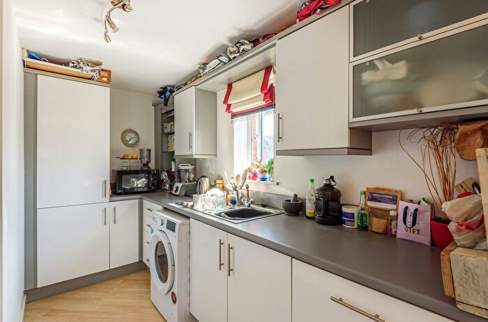 1 Bedroom Flat For Sale In Clarkes Court, Quay Street, Fareham, Hampshire, PO16