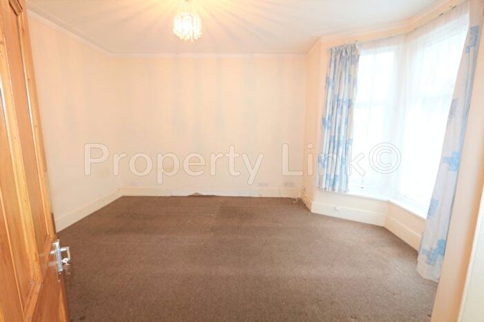5 Bedroom Terraced House To Rent In Kinfauns Road, Ilford, IG3