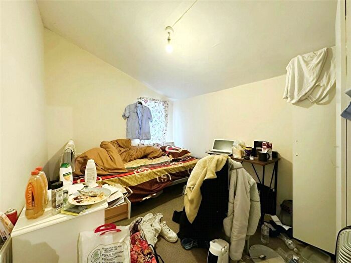 4 Bedroom House To Rent In Dover Street, Southampton, Hampshire, SO14