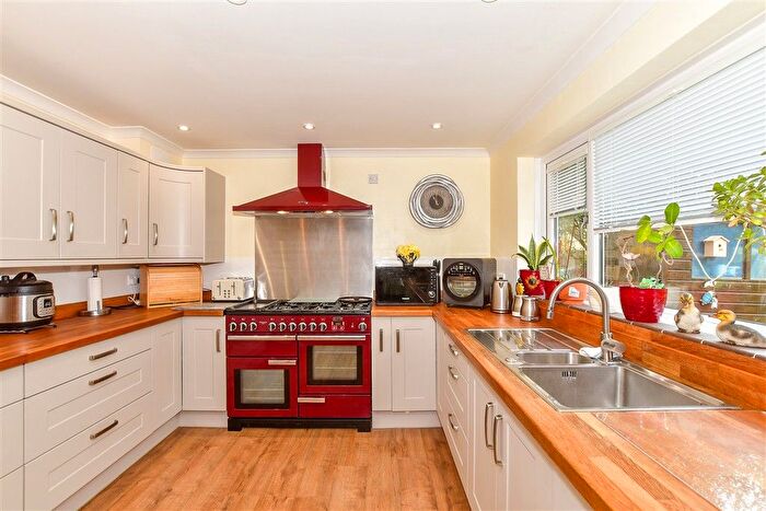 3 Bedroom Detached House For Sale In Park Road, Littlestone, New Romney, Kent, TN28