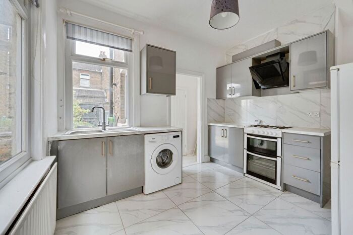 3 Bedroom Terraced House For Sale In Vicarage Road, Sutton, SM1