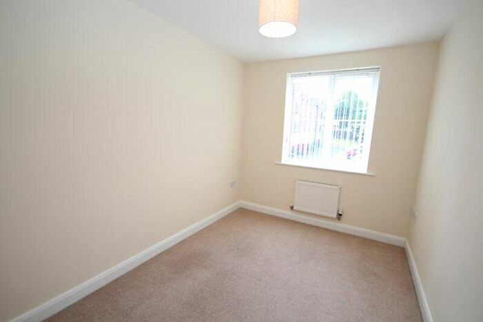 2 Bedroom Apartment To Rent In Canberra Way, Buersil, Rochdale, OL11