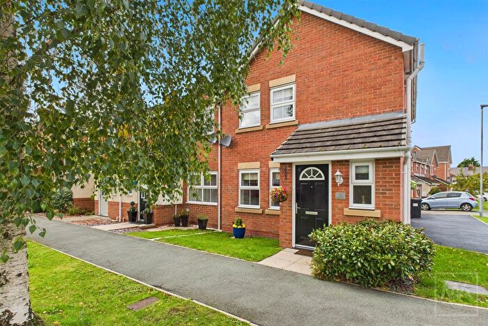 3 Bedroom End Of Terrace House For Sale In Regency Square, Warrington, WA5