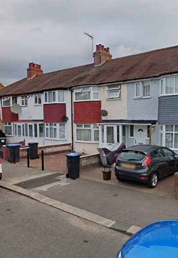 3 Bedroom Terraced House To Rent In Cuckoo Hall Lane, London, N9