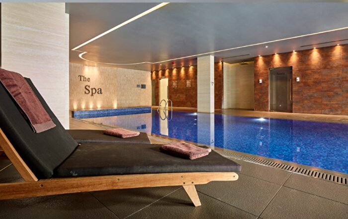 Studio For Sale In Golding House, Beaufort Square, London, NW9