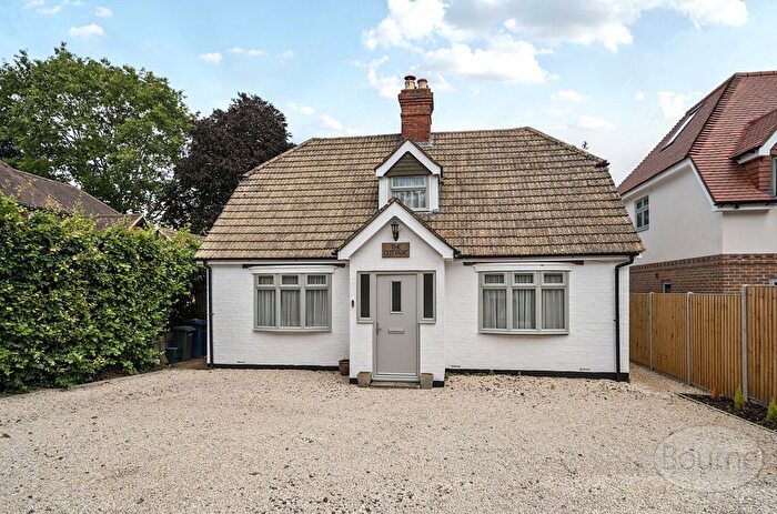 3 Bedroom Detached House For Sale In Crossways, Churt, Farnham, Surrey, GU10
