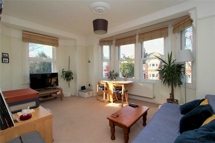 1 Bedroom Flat To Rent In Creffield Road, London, W3