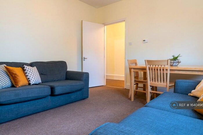 8 Bedroom Semi-Detached House To Rent In Marle Hill Parade, Cheltenham, GL50