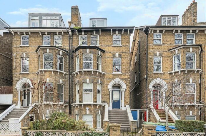 Flat To Rent In East Dulwich Road Dulwich, SE22