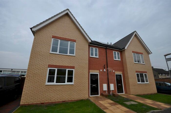 2 Bedroom Semi-Detached House To Rent In Eastbrook Close, Dagenham, RM10