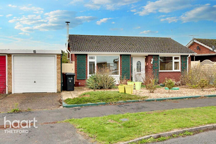 2 Bedroom Detached Bungalow For Sale In St Nicholas Drive, Thetford, IP26