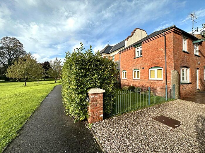 3 Bedroom Barn Conversion To Rent In Russell Way, Exeter, EX2