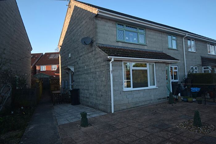 2 Bedroom Flat To Rent In Brookland Road, Huish Episcopi, Langport, TA10