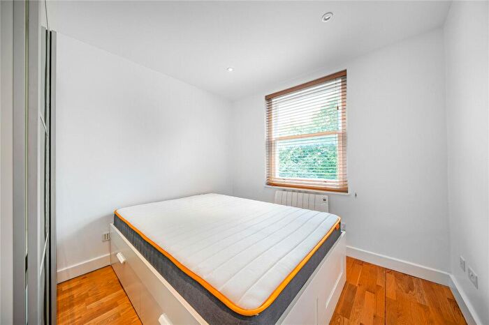1 Bedroom Apartment For Sale In Fitzjohns Avenue, London, NW3