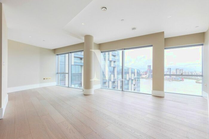 3 Bedroom Flat To Rent In Cutter Lane, London, SE10