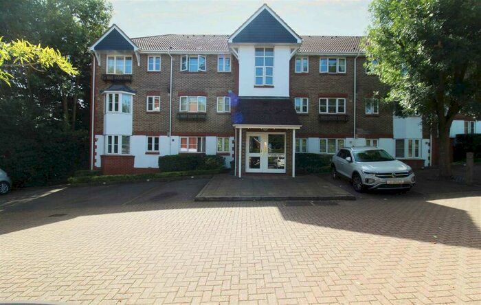 2 Bedroom Apartment To Rent In Autumn Drive, Sutton, SM2