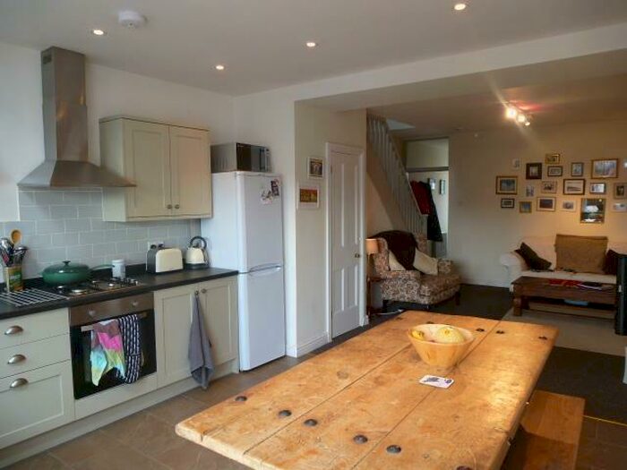 2 Bedroom House To Rent In Severn Road, Canton, Cardiff, CF11