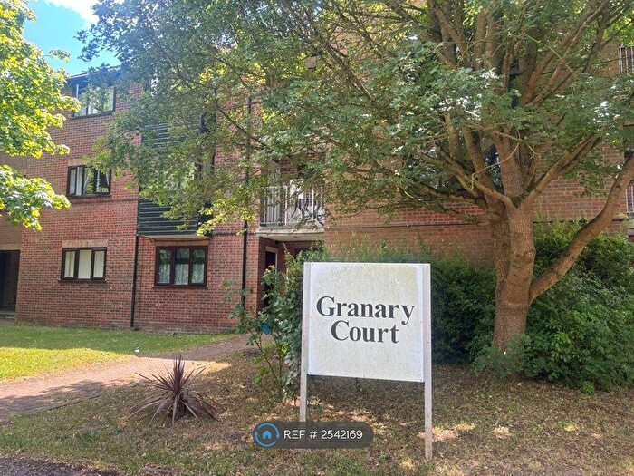 2 Bedroom Flat To Rent In Granary Court, Dunmow, CM6